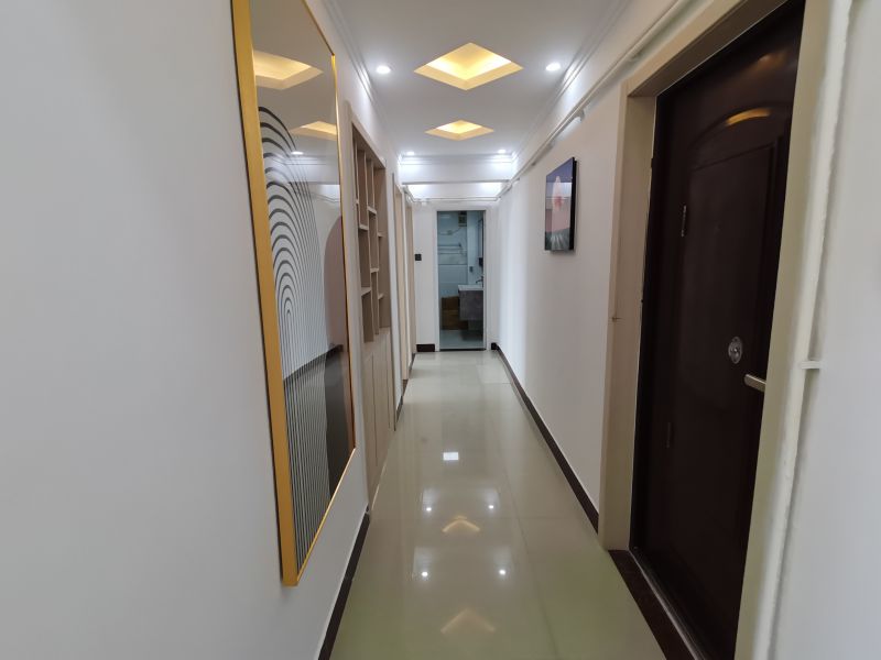 德鄰地產房源推薦！御冠麗景2室2廳1衛79萬元91m2精裝修。