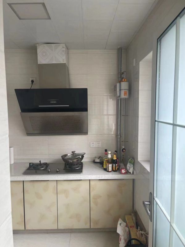 人和天地  1室1廳1衛  63m2  1400元/月