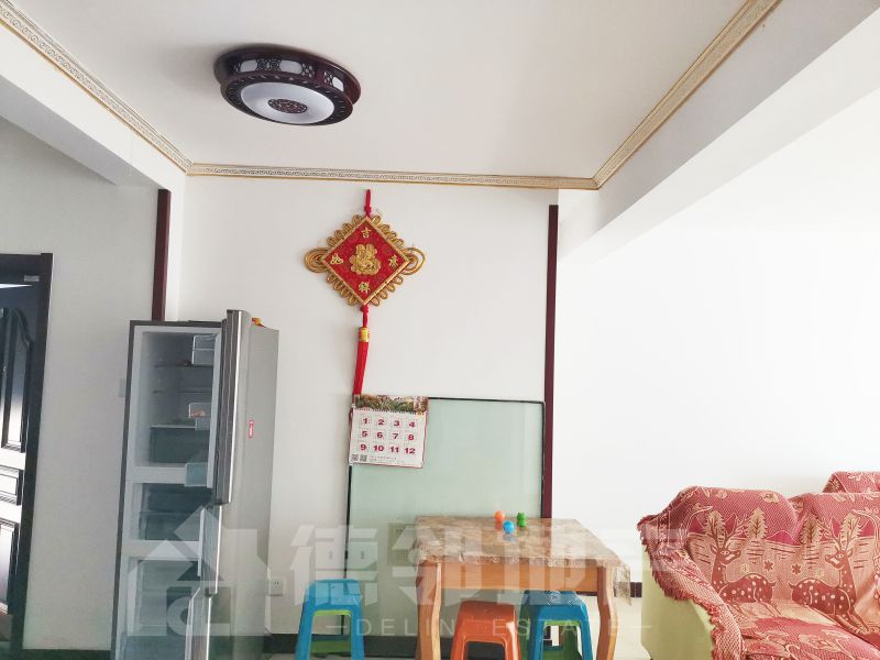 育才嘉苑  4室3廳2衛195m22200元/月