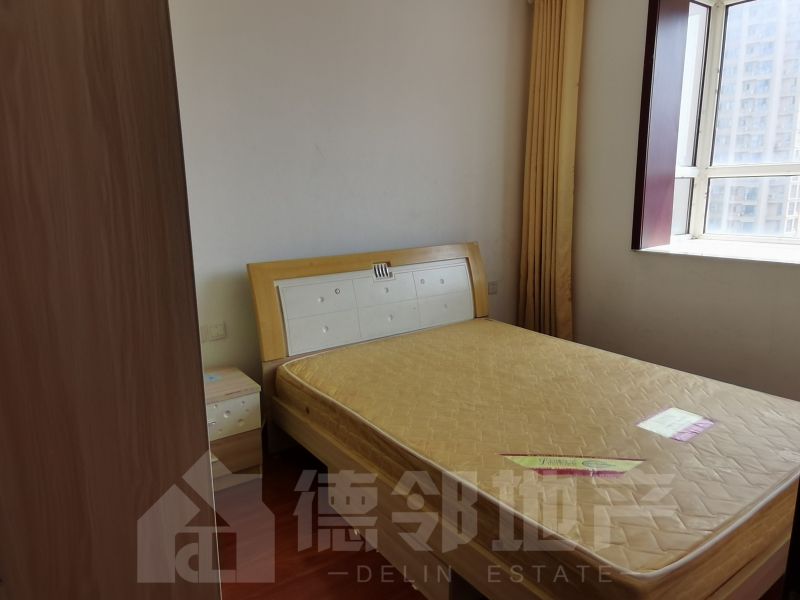 陽光國際  1室1廳1衛67m21350元/月