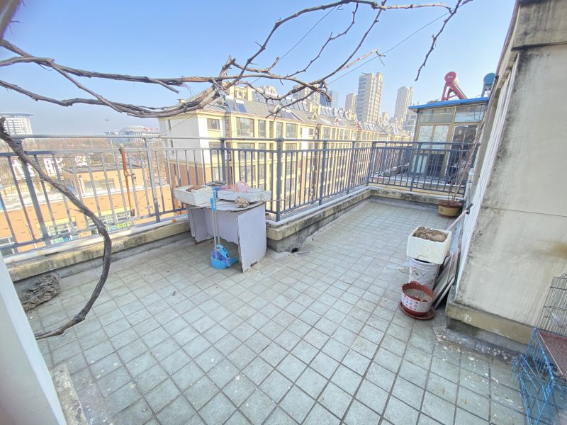 單價九千的城北品質社區好房 多層帶露臺 中介勿擾