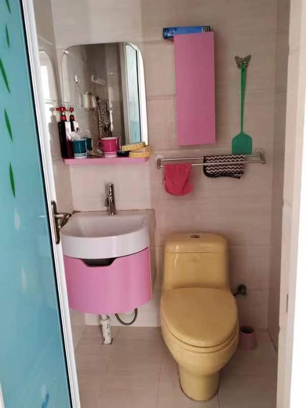 中萬國際精裝修2室2廳1衛87.6m2