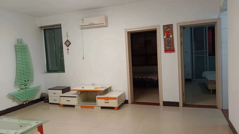 普通裝修3室2廳1衛100m21500元/月