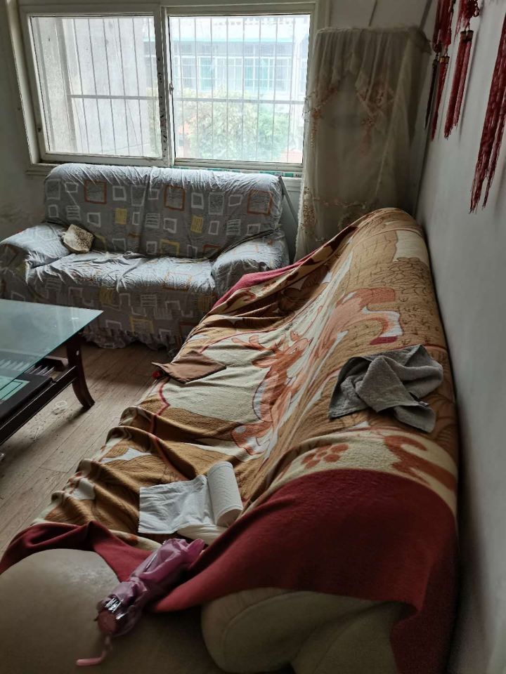 普通裝修3室1廳1衛87m2900元/月（整年租優惠）