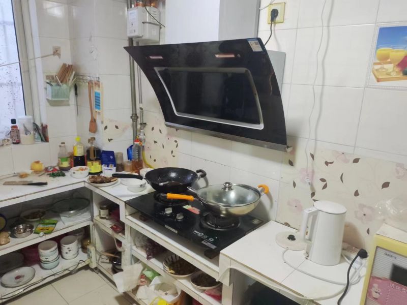 步行街火車站緊鄰!普通裝修3室1廳1衛120m2600元/月