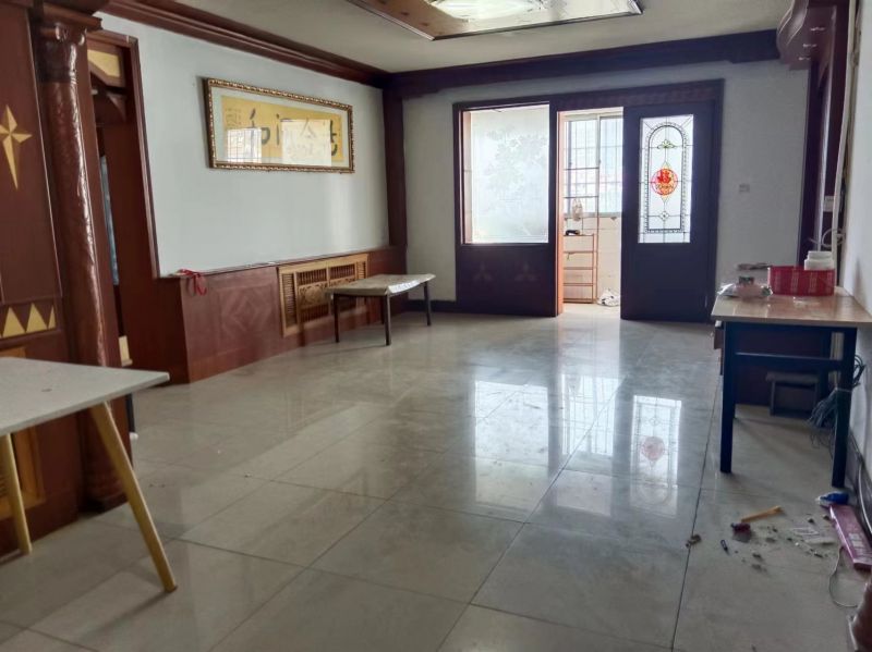 適合三代人居住的房子，7室3廳2衛183m2125萬元