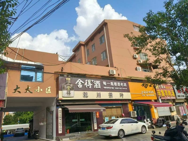 重點中學旁，隨時看房