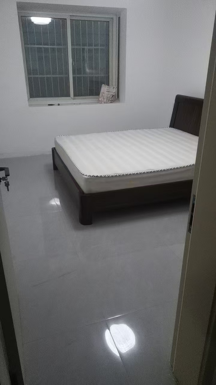 精裝修3室2廳2衛134m21500元/月