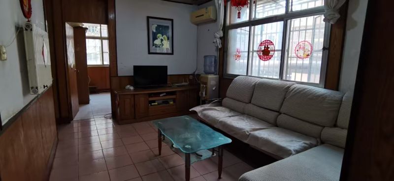 滕州府前小區南區 普通裝修3室1廳1衛76m259萬元