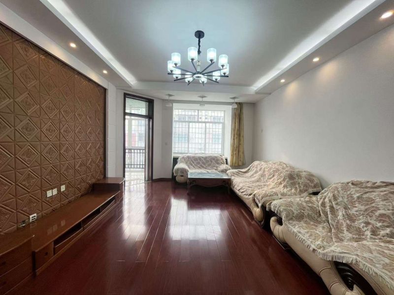 滕陽麗都 精裝四室 有車庫可要可不要