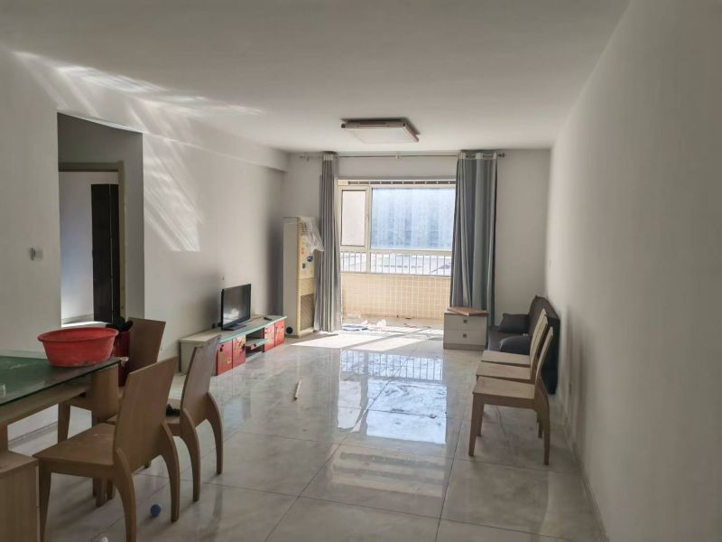 普通裝修2室1廳1衛108m21600元/月