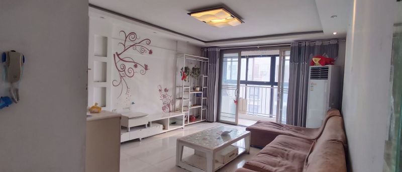 櫻花苑二期普通裝修3室2廳1衛141m21600元/月