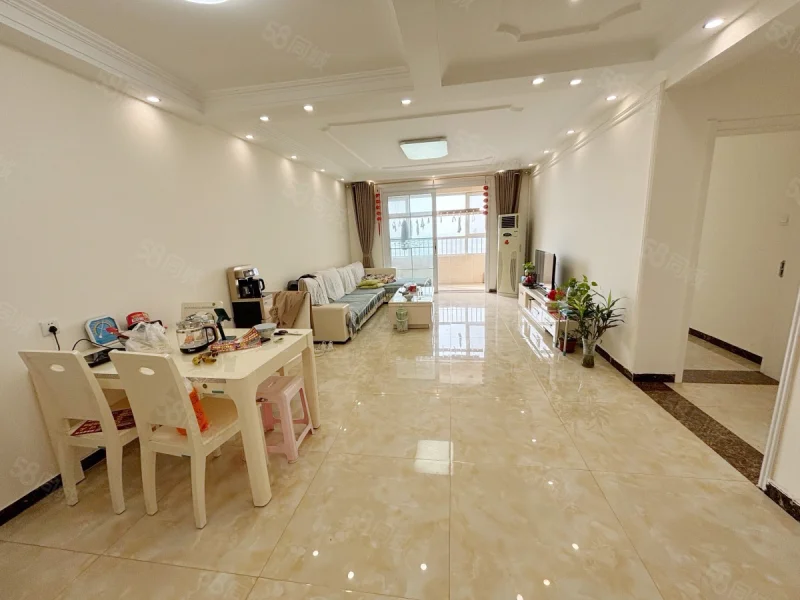 精裝修3室2廳1衛128m2116萬元