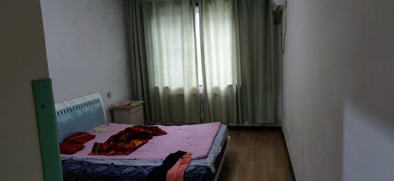 精裝修3室2廳1衛122m21500元/月