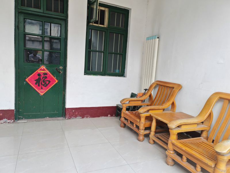 普通裝修，3室2廳1衛105m2，1000元/月