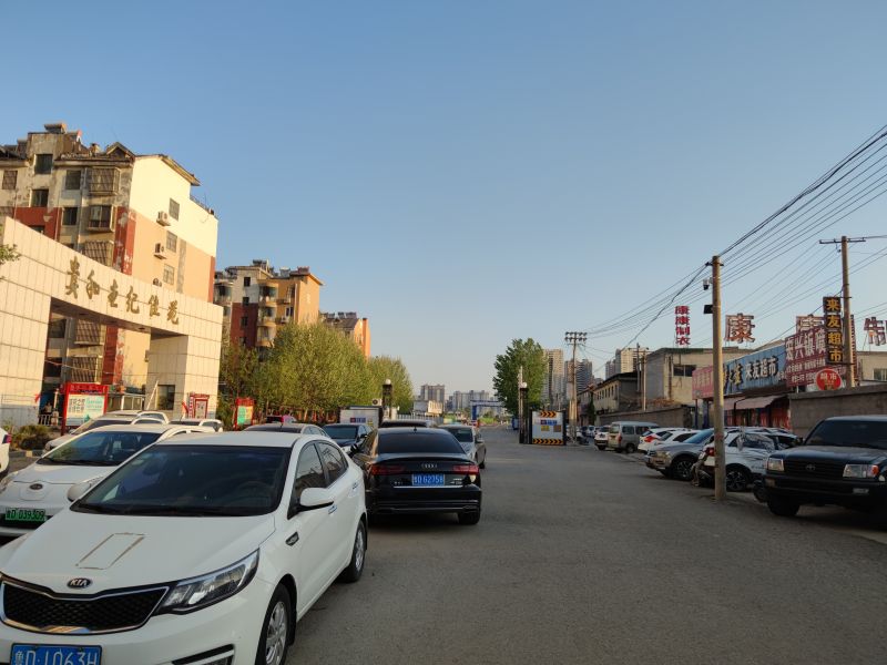 貴和車庫惜售、稀缺不再續寫！東方中石精心打造、稀缺房源永無再肇！