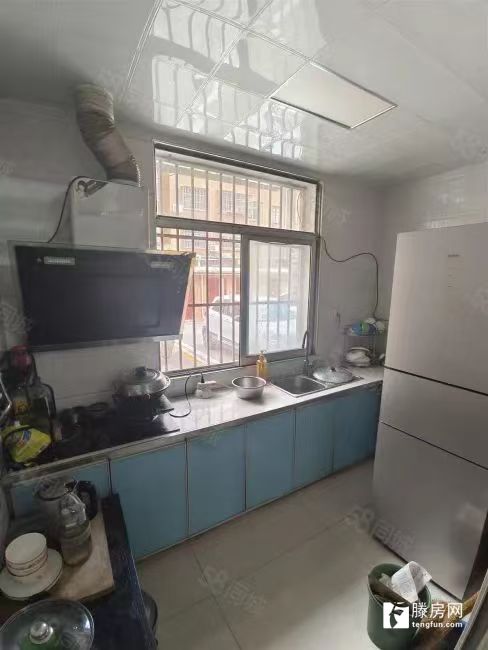 精裝修3室1廳1衛93.8m248萬元