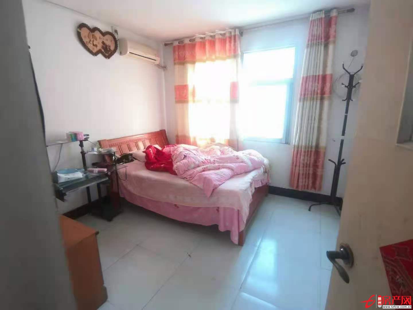 供銷公寓滿五唯一三室二樓學區房